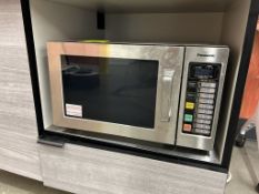 2021 PANASONIC COMMERCIAL MICROWAVE