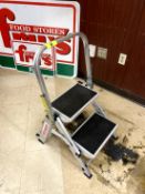 TWO STEP LADDER