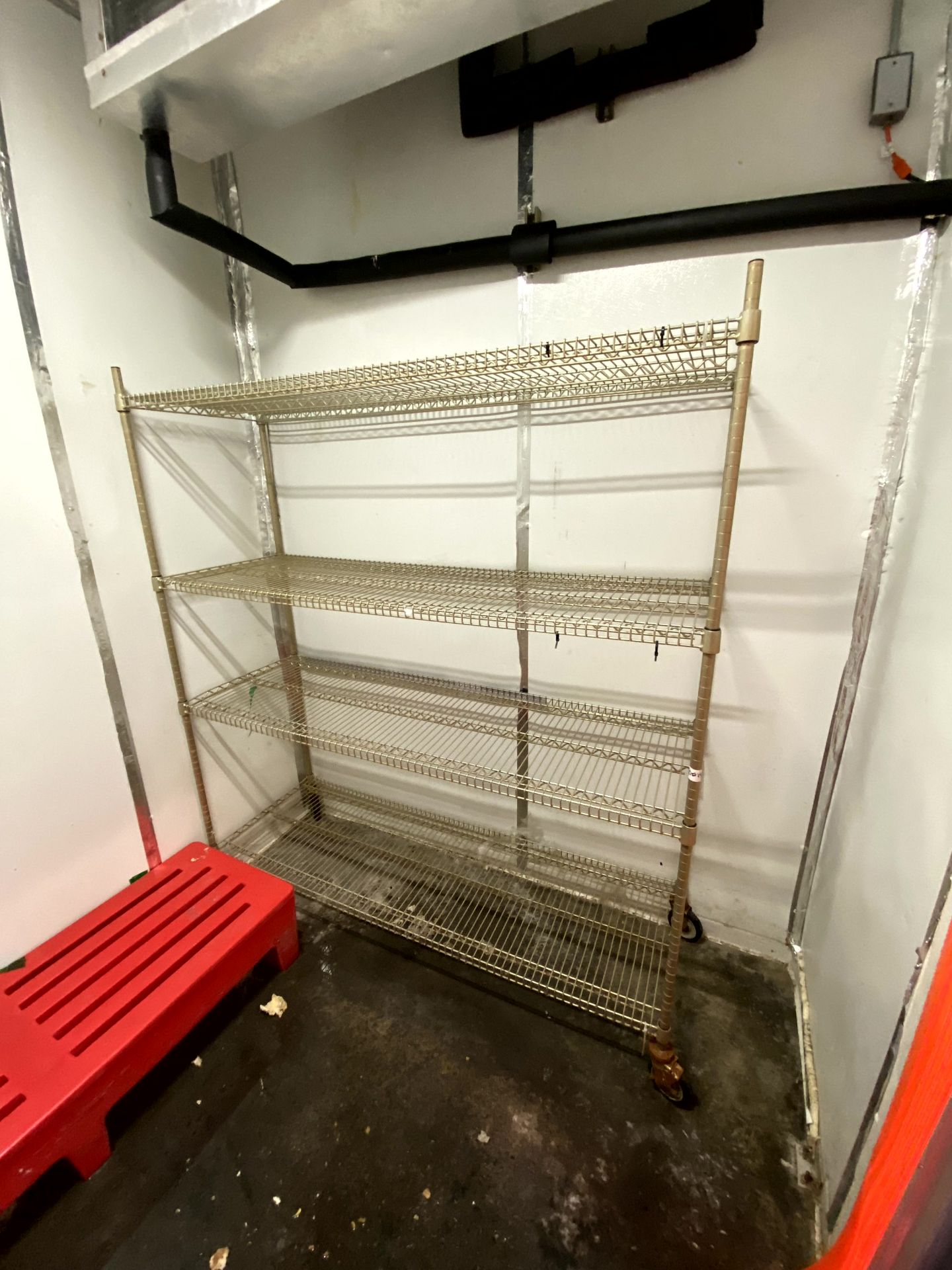 BRASS TONE METRO RACK - Image 2 of 2