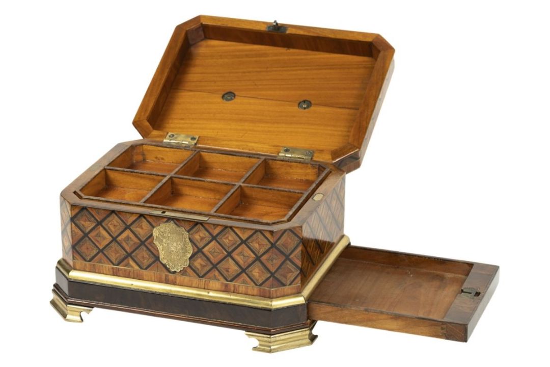 Schatulle von Abraham Roentgen, Neuwied, 1755-60 - Bild 2 aus 16
