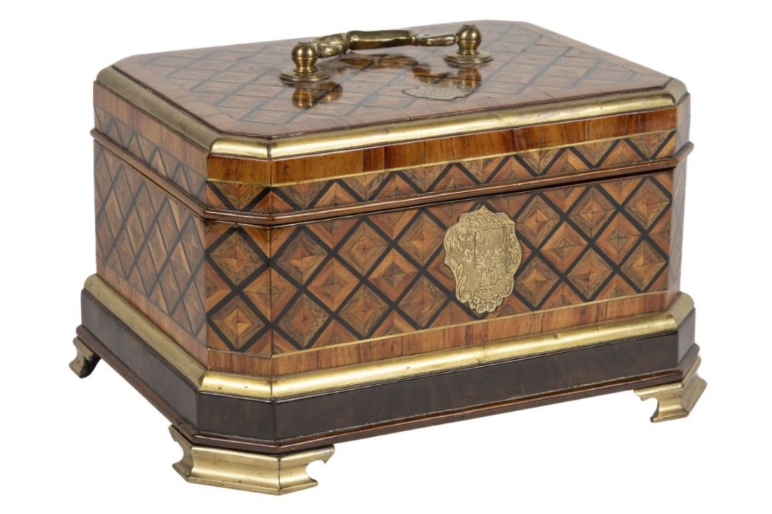 Schatulle von Abraham Roentgen, Neuwied, 1755-60 - Bild 1 aus 16