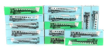 13 Personenwagen Märklin, Spur H0, BZ