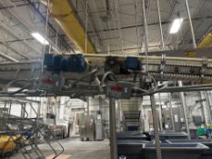 Partially Suspended 90 Degree Turn Plastic Mat-Top Conveyor