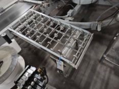 Decline Gravity Roller Conveyor