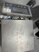 Mettler Toledo ICS429 Scale