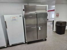 Traulsen G20010 2-Door Reach-In Refrigerator