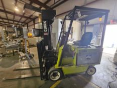Clark FCS17 Forklift with Power Point Charger