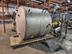Mueller 1500 Gallon Stainless Steel Tank