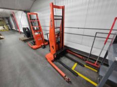 Presto Lifts PS262 Straddle Pallet Stacker