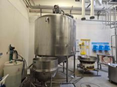Walker 1,500-Gallon Stainless Steel Jacketed Tank