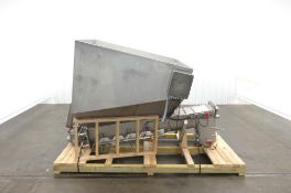 Material Transport Hopper with Incline Auger Conveyor
