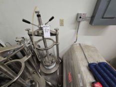 QuikScale Chromatography Columns on Casters