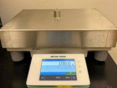 Mettler Toledo XSR16001L Table Top Scale