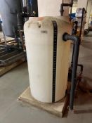 165 Gallon Vertical Poly Tank Used for Water