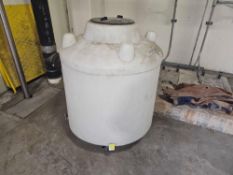 100 Gallon Polytank on Caster Cart