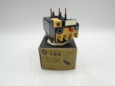 New ALLEN BRADLEY 193-BSC-24 SERIES B RELAY