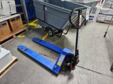 Equiprite 5500 Lbs Pallet Jack