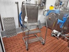 Rolling Step Ladder