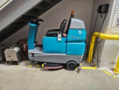 Tennant T7 ECH2O Nanoclean Floor Cleaner w/ Charger