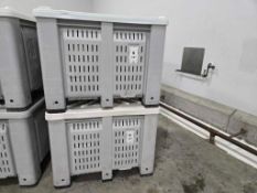 Lot of 6 Plastic Crates with Lid