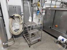 Rolling Step Ladder