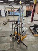 Global industrial 988935 Pallet Stacker