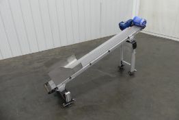 Dorner 2200 Series Incline Conveyor 6.5' L X 8