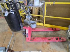 Dayton 4YX97 Pallet Jack