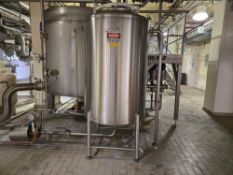 DCI 5,000 Liter Stainless Steel Tank w/ Manway