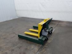 Southworth E-Z Reach SPTU-2 Portable Straddle Bin and Tote Tilter