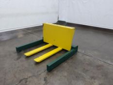Southworth E-Z Reach SPTU-2 Portable Straddle Bin and Tote Tilter