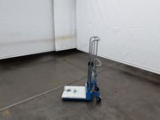 880 Pound Capacity Mobile Table lift