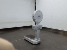 Hobart 5703 500 Pound Floor Scale