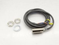 UNUSED OMRON E2E-X7D1-US 2M SENSOR - LOT OF 10