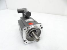 NEW SIEMENS 1FK7042-2AF74-1AG0 SERVO MOTOR