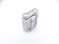 NEW SMC MGJ10-15 PNEUMATIC CYLINDER - LOT OF 10