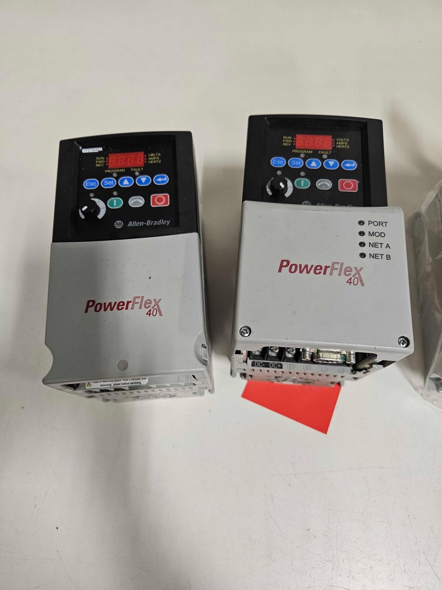Lot of 6 Allen-Bradley PowerFlex 525 & PowerFlex 40 AC Drive - Image 3 of 11
