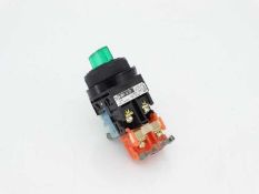 NEW FUJI ELECTRIC AR30PL-611E3G SWITCH - LOT OF 10