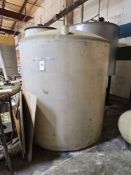1000 Gallon Poly Tank