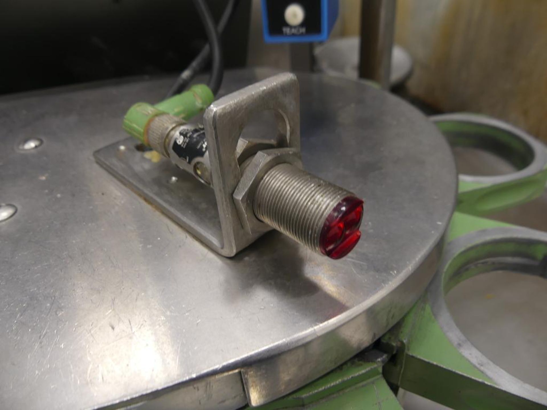 Nordenpac 700 Automatic Tube Filler and Sealer - Image 8 of 35