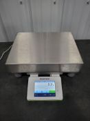 Mettler Toledo XSR16001L Table Top Scale