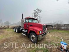 2008 Mack CHU613 T/A Daycab Truck Tractor
