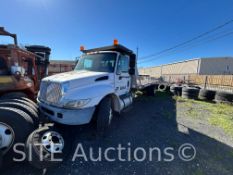 2006 International 4300 S/A Rollback Truck
