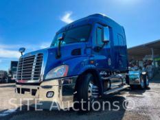 2015 Freightliner Cascadia T/A Sleeper Truck Tractor