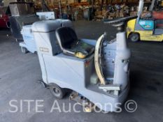 Nilfisk Advance Advenger 2810D Floor Cleaning Machine