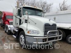 2013 Mack CXU613 Pinnacle T/A Daycab Truck Tractor