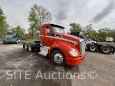 2015 Kenworth T680 T/A Daycab Truck Tractor
