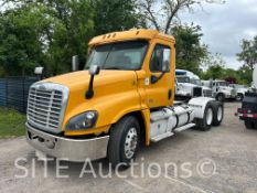 2015 Freightliner Cascadia T/A Daycab Truck Tractor
