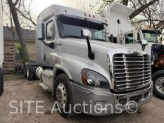 2017 Freightliner Cascadia T/A Sleeper Truck Tractor