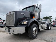 2018 Kenworth T800 T/A Daycab Truck Tractor